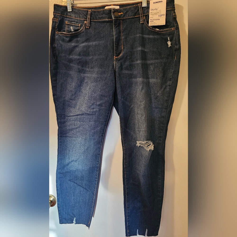 Sonoma Skinny Every Day Distressed Jeans Frayed Hem Size 16PR New With Tags‎